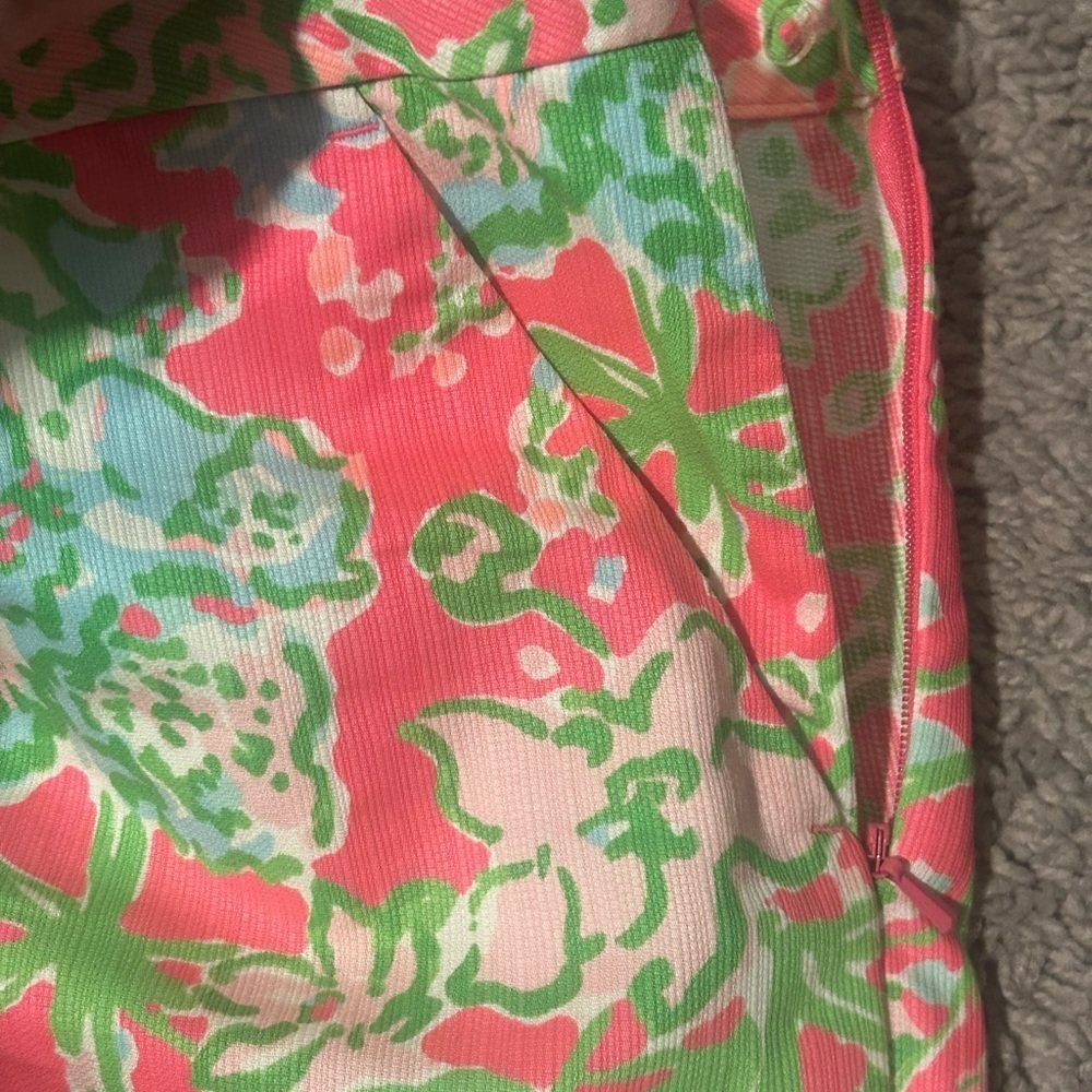 Lilly Pulitzer Pink Green Adie Side Zip Shorts 4 - Picture 4 of 6